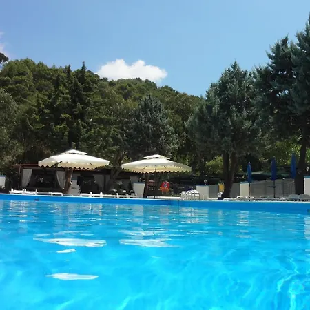 Villaggio Camping Le Ninfe del Mare-2